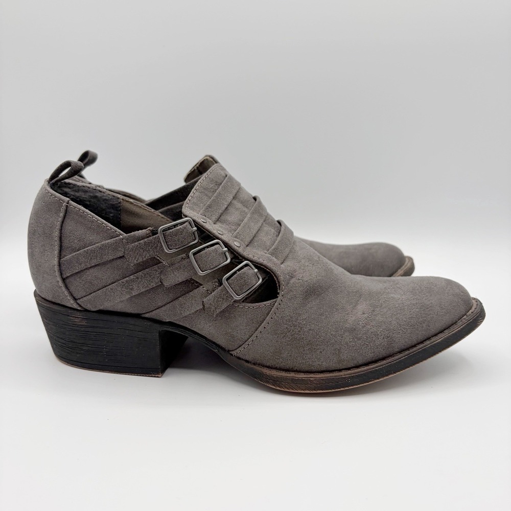 NWOB Coconuts by Matisse Winston Gray Ankle Buckle Suede Bootie Size 9.5